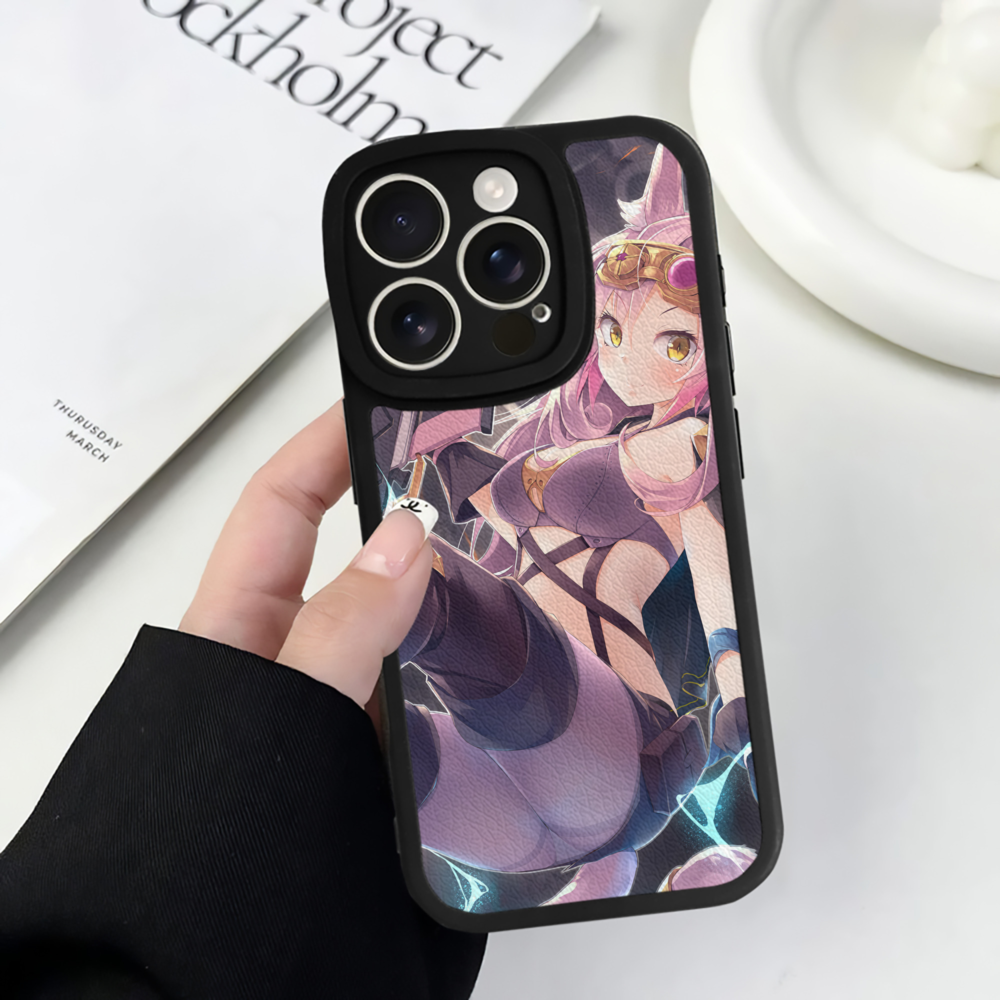 （画像用） 遊☆戯☆王 Yu-Gi-Oh! 【iPhone 16シリーズ対応】シリコンスマホケース（レザー調） 材質：シリコン